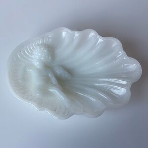 Vintage Avon Soap Dish